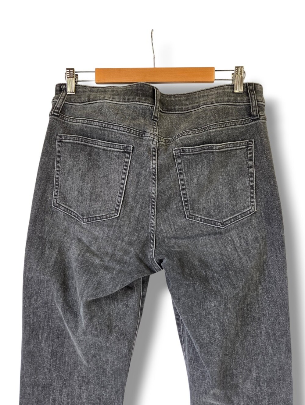 Gap Faded Black Classic Straight High Rise Denim Jeans Size 31/ 12S - Picture 3 of 8